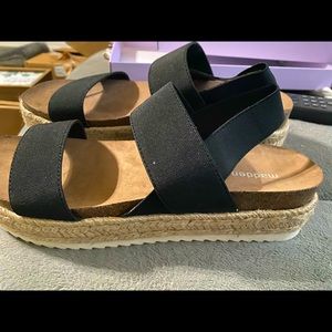Steve Madden sandals size 9